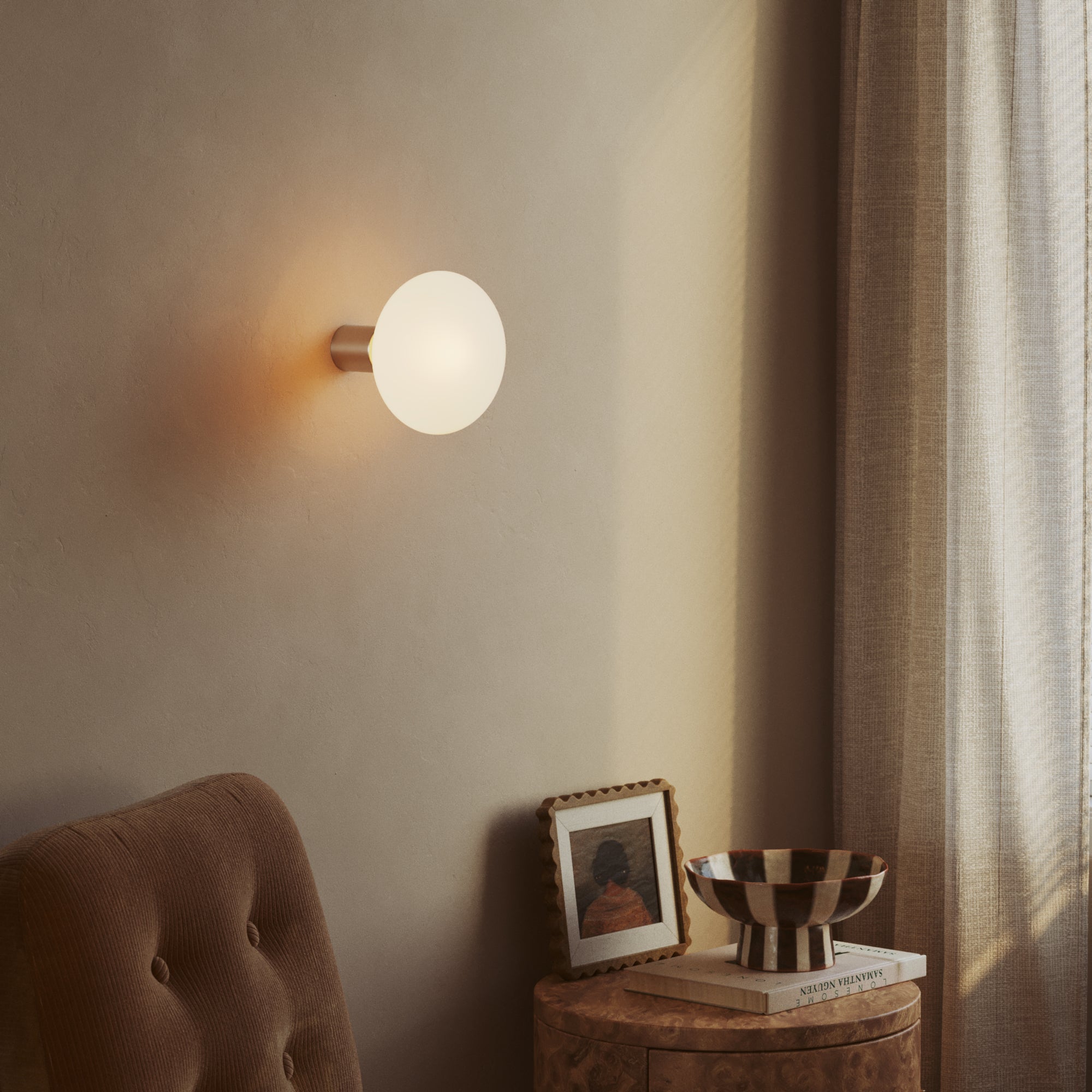 IP65 Outdoor Wall Light Unbreak-a-Ball Black