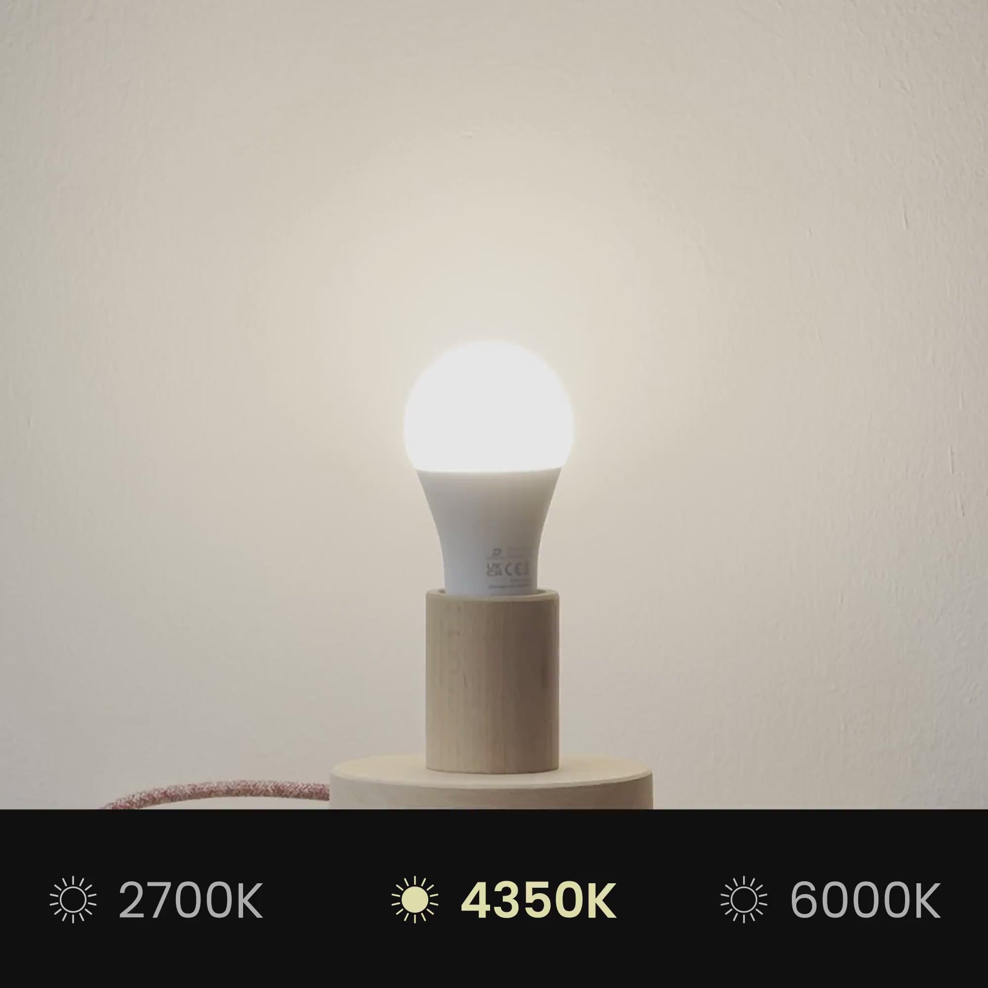 Φόρτωση βίντεο: Αμπαζούρ Cilindro XXL σε ύφασμα με υποδοχή E27 - Κατασκευάζεται στην Ιταλία - Μαύρο/Χρυσό